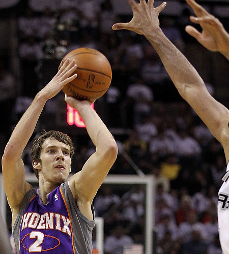 替补席的支 替补席的支