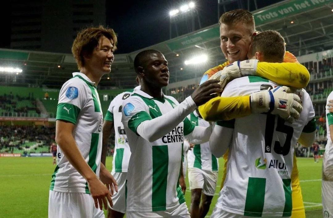 更是情绪的 更是情绪的